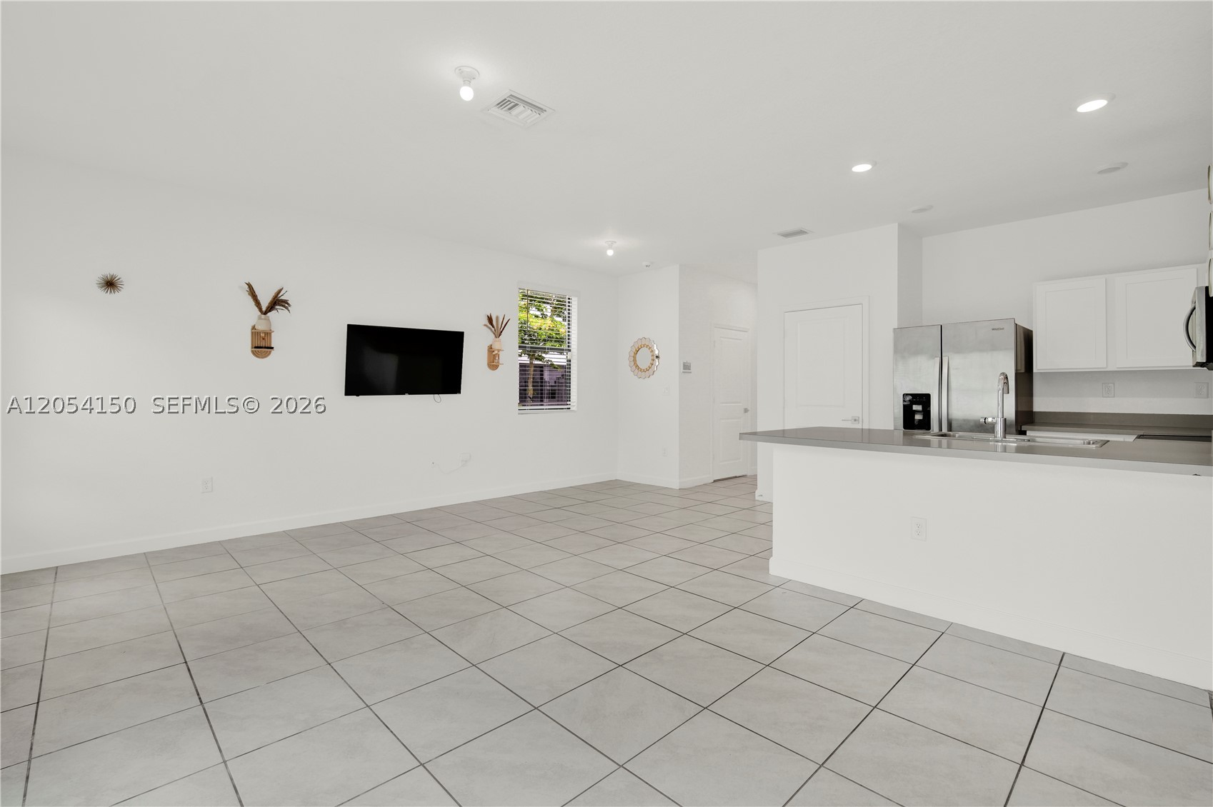 REGAL PALM SUBDIVISION - Residential Lease