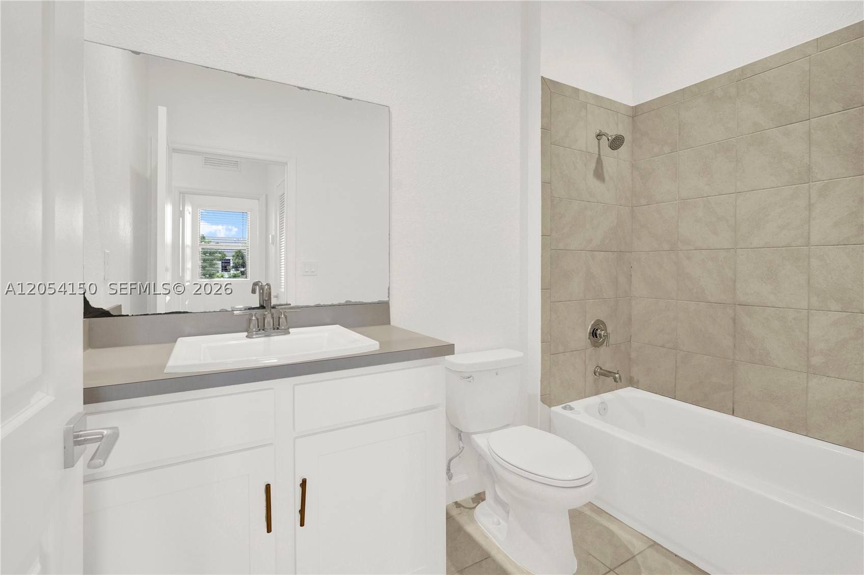 REGAL PALM SUBDIVISION - Residential Lease