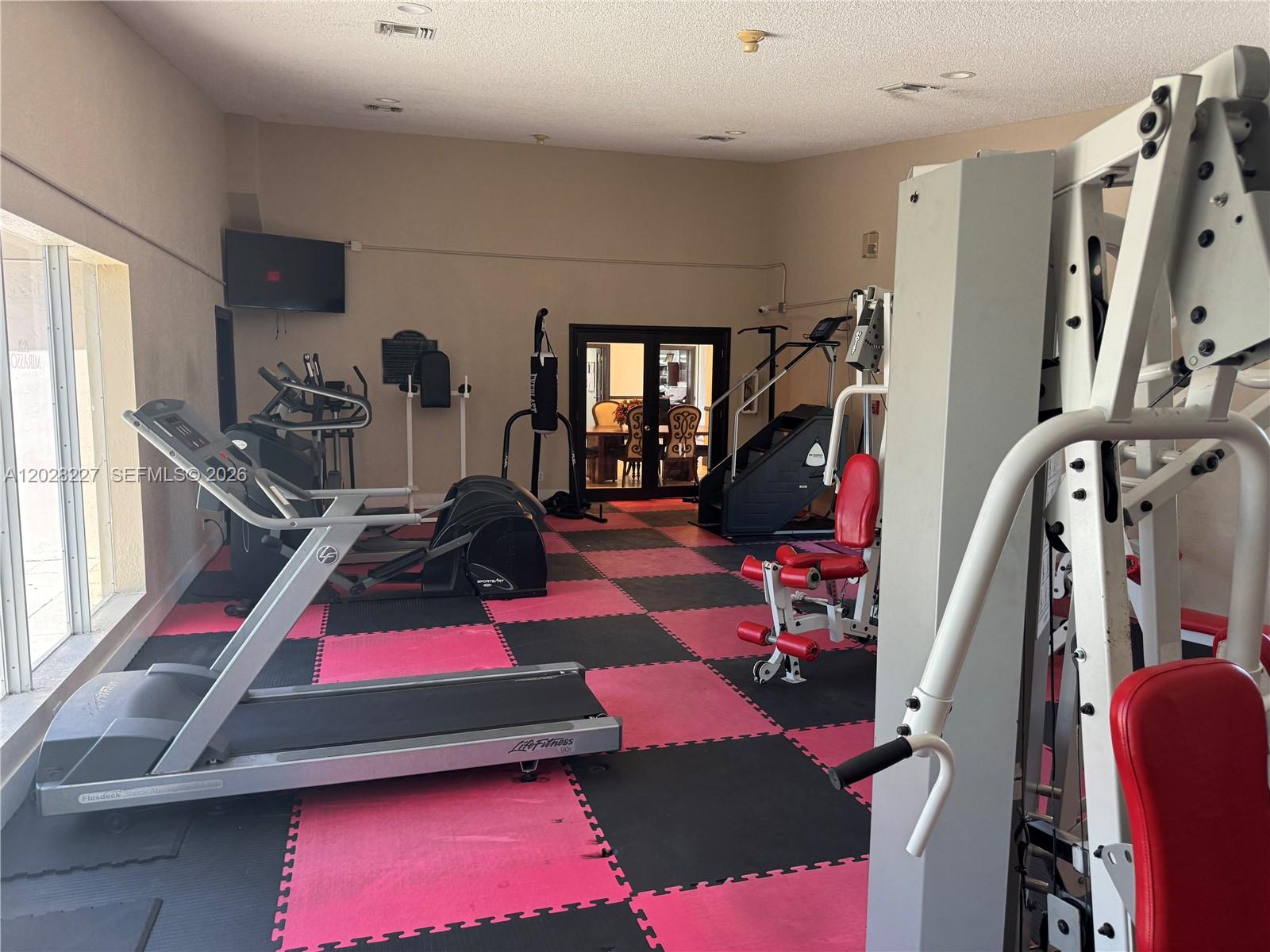 MIRASSOU CONDO - Residential Lease