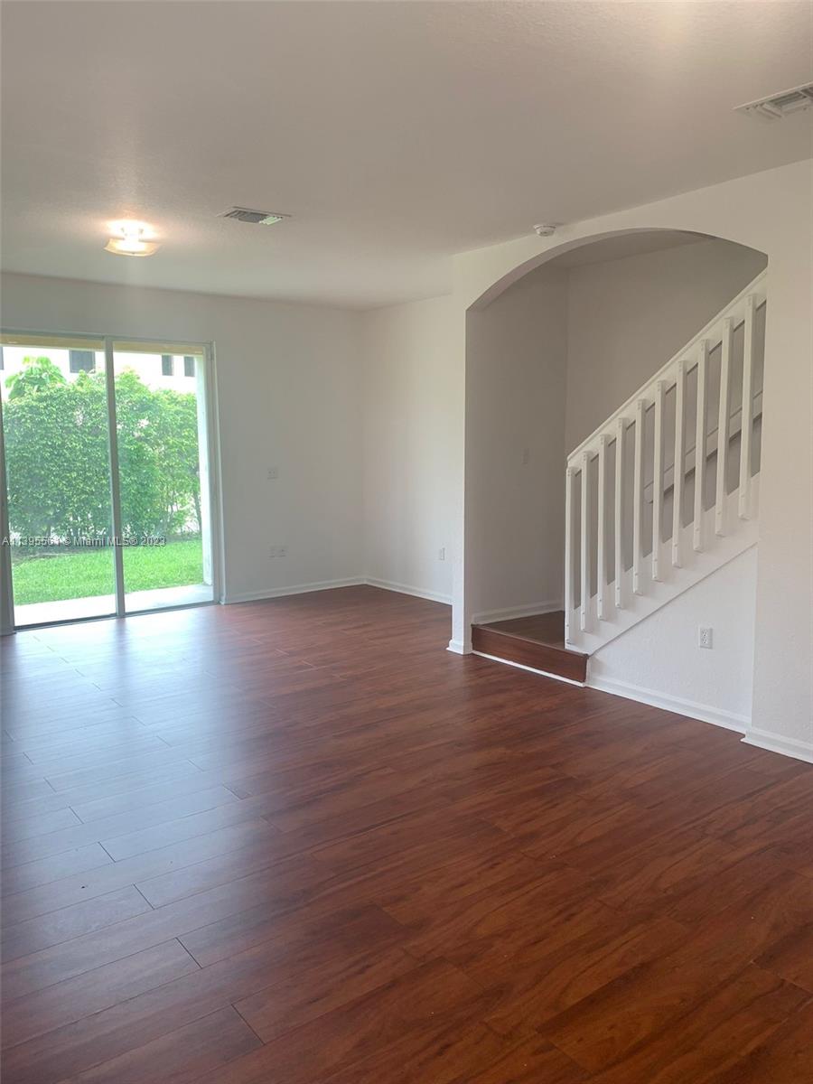 SOUTH POINTE COVE CONDO - Residential
