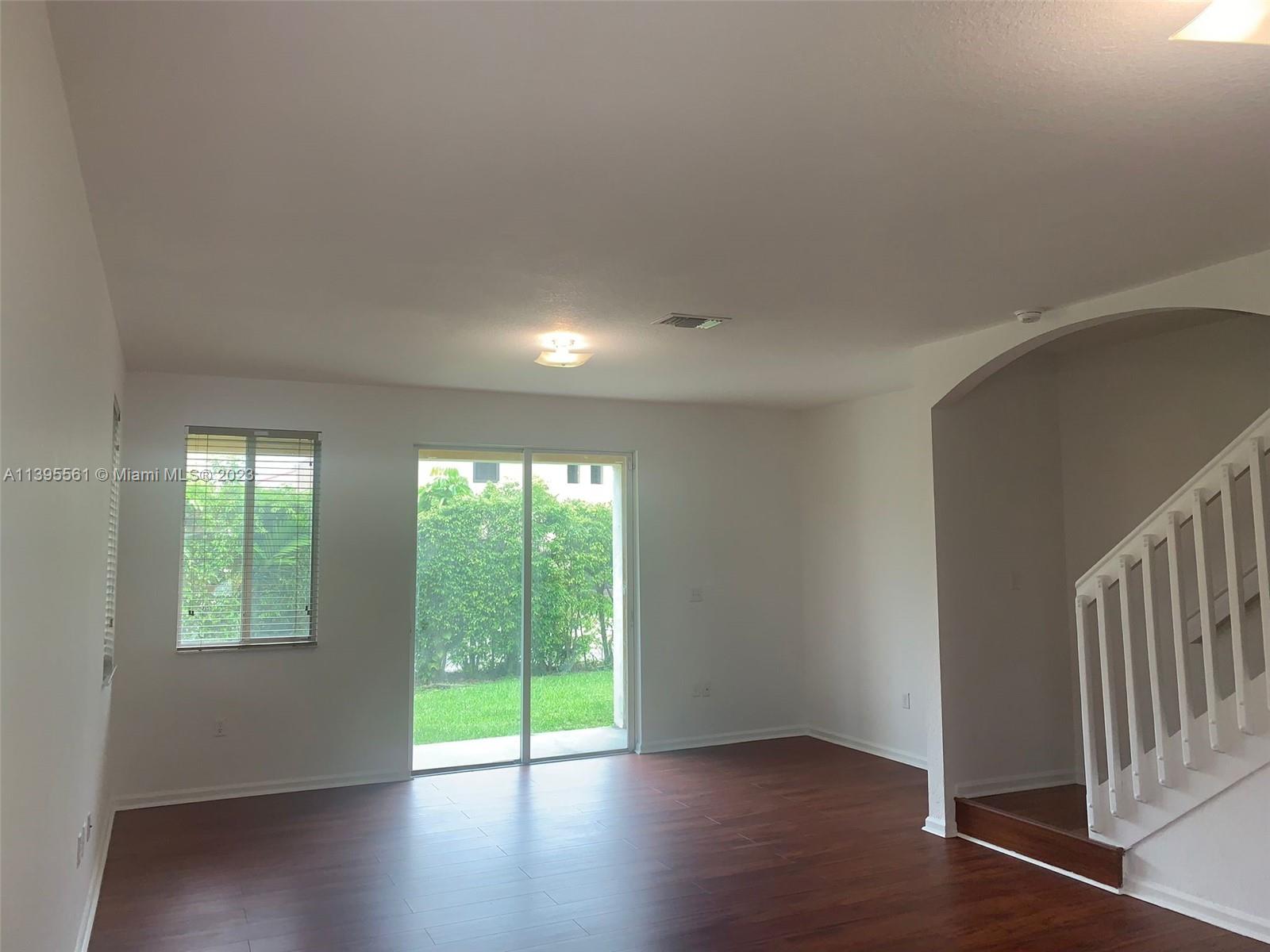 SOUTH POINTE COVE CONDO - Residential