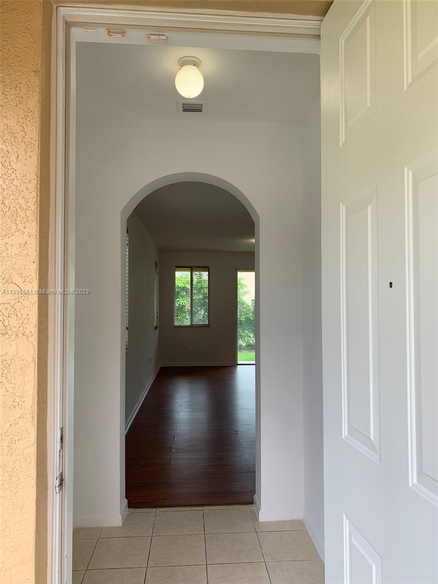 SOUTH POINTE COVE CONDO - Residential