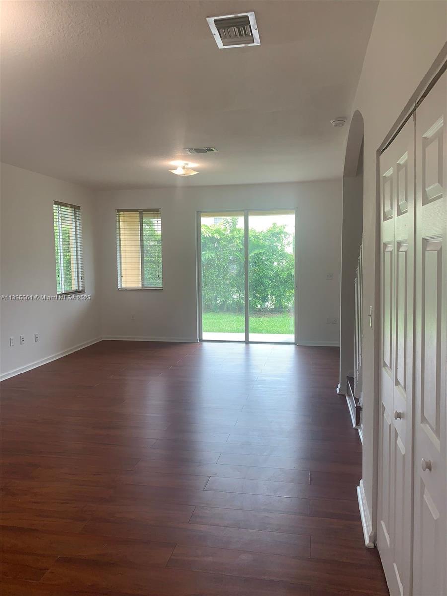 SOUTH POINTE COVE CONDO - Residential