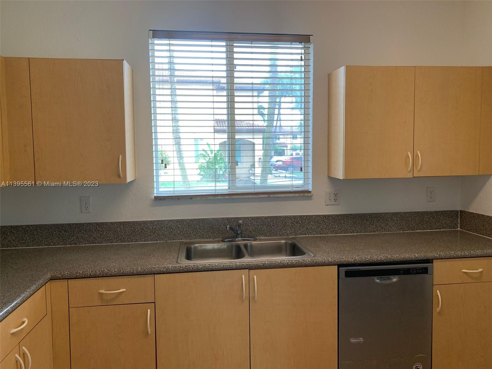 SOUTH POINTE COVE CONDO - Residential
