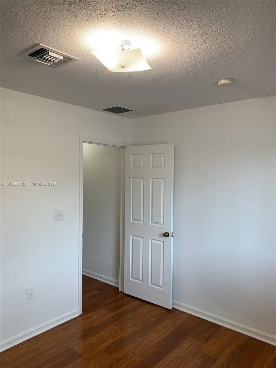 SOUTH POINTE COVE CONDO - Residential