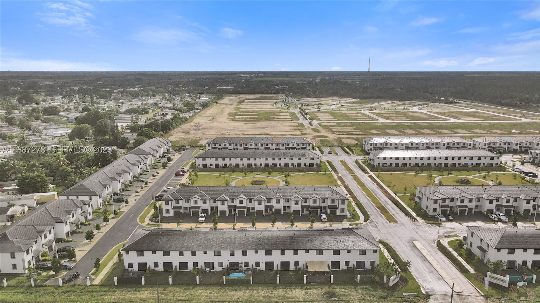 CENTURY PARK SQUARE - Residential