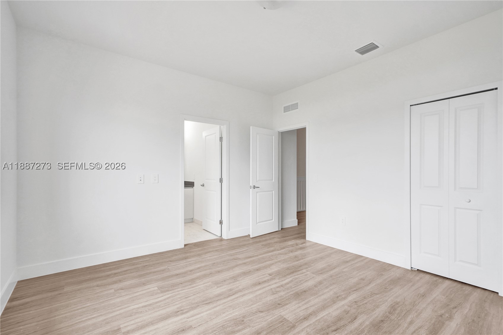CENTURY PARK SQUARE - Residential
