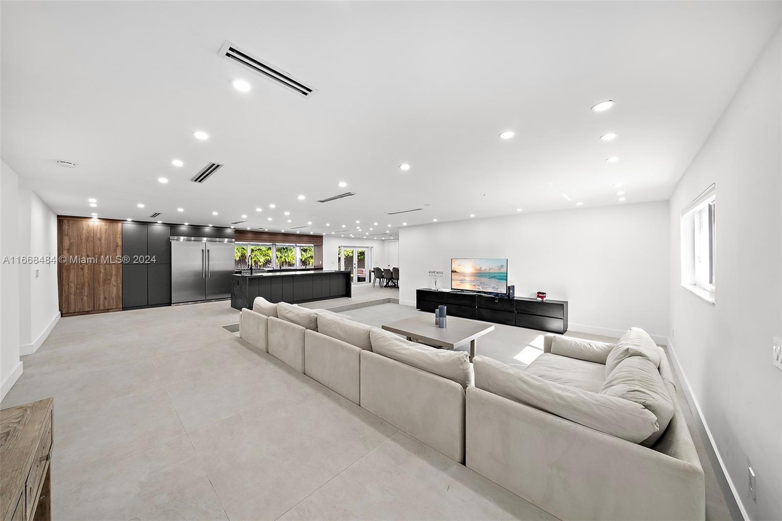Highland Oak Gardens - Residential Lease