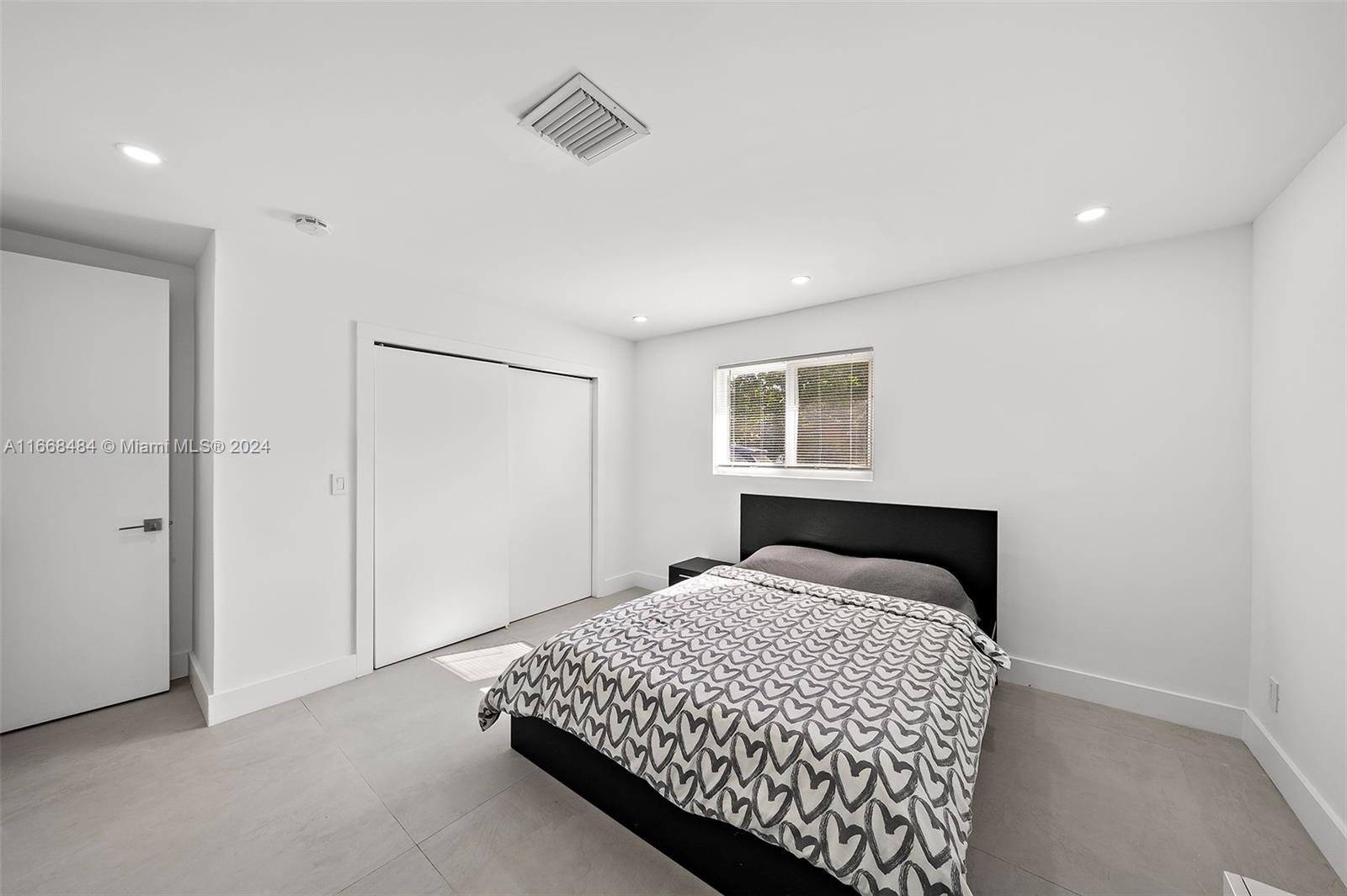 Highland Oak Gardens - Residential Lease