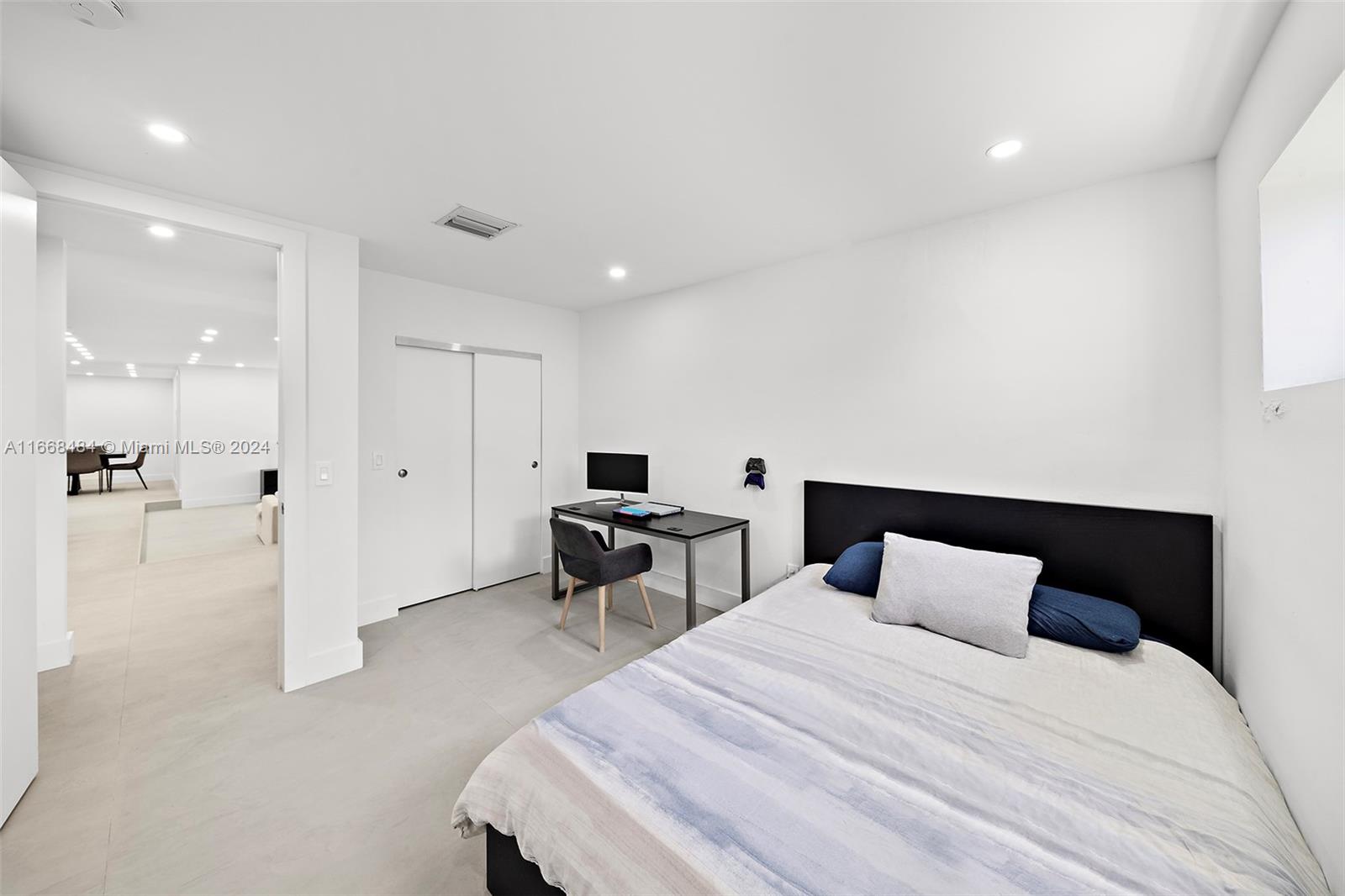 Highland Oak Gardens - Residential Lease