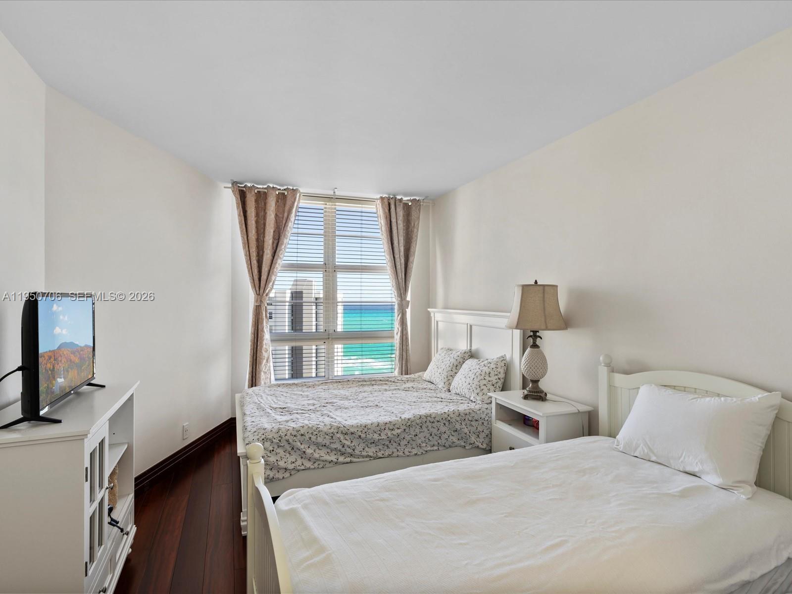 FIFTY SIX-SIXTY COLLINS A - Residential