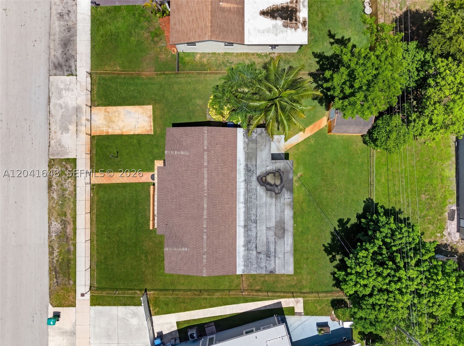 LAKEWOOD ESTS - Residential