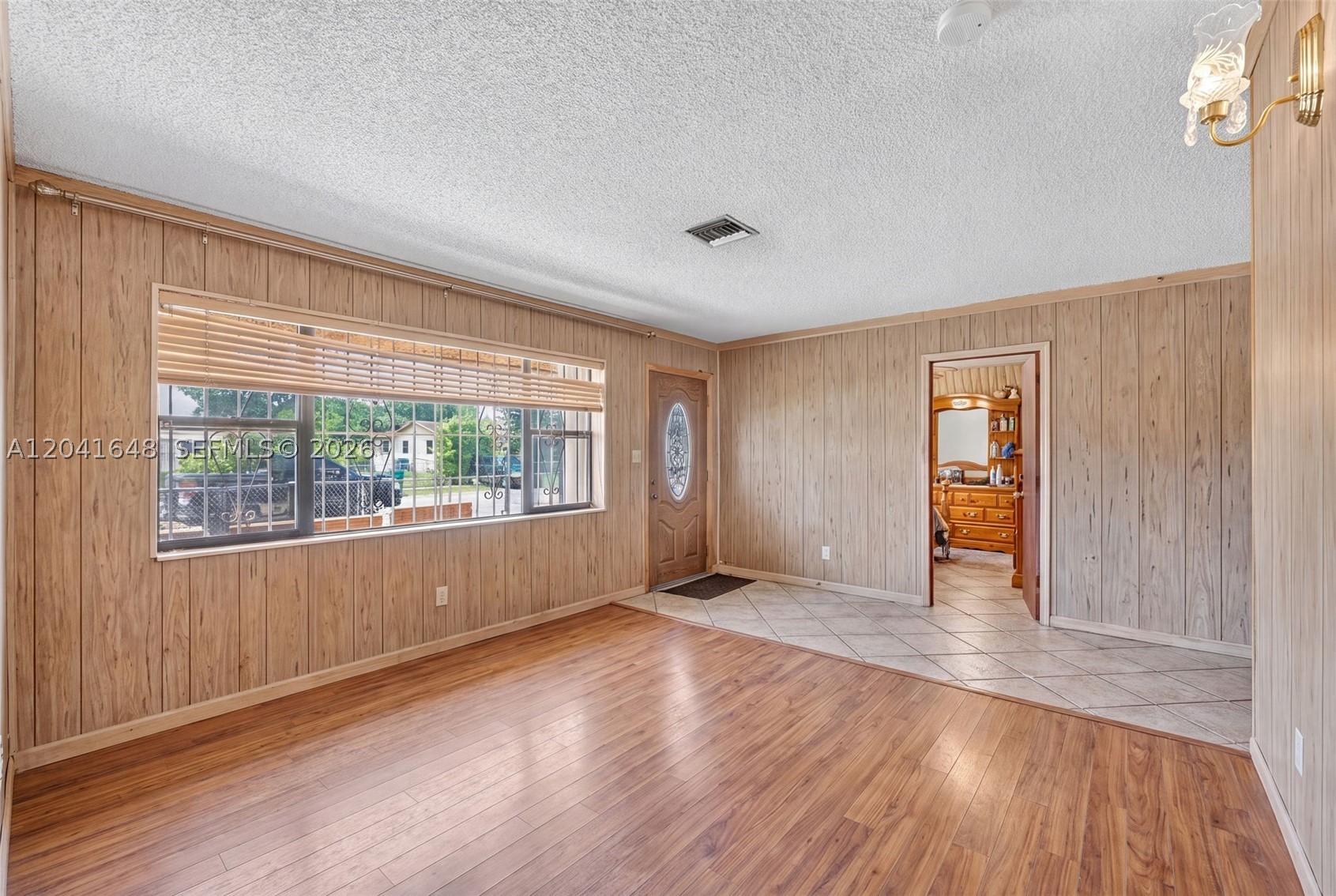 LAKEWOOD ESTS - Residential