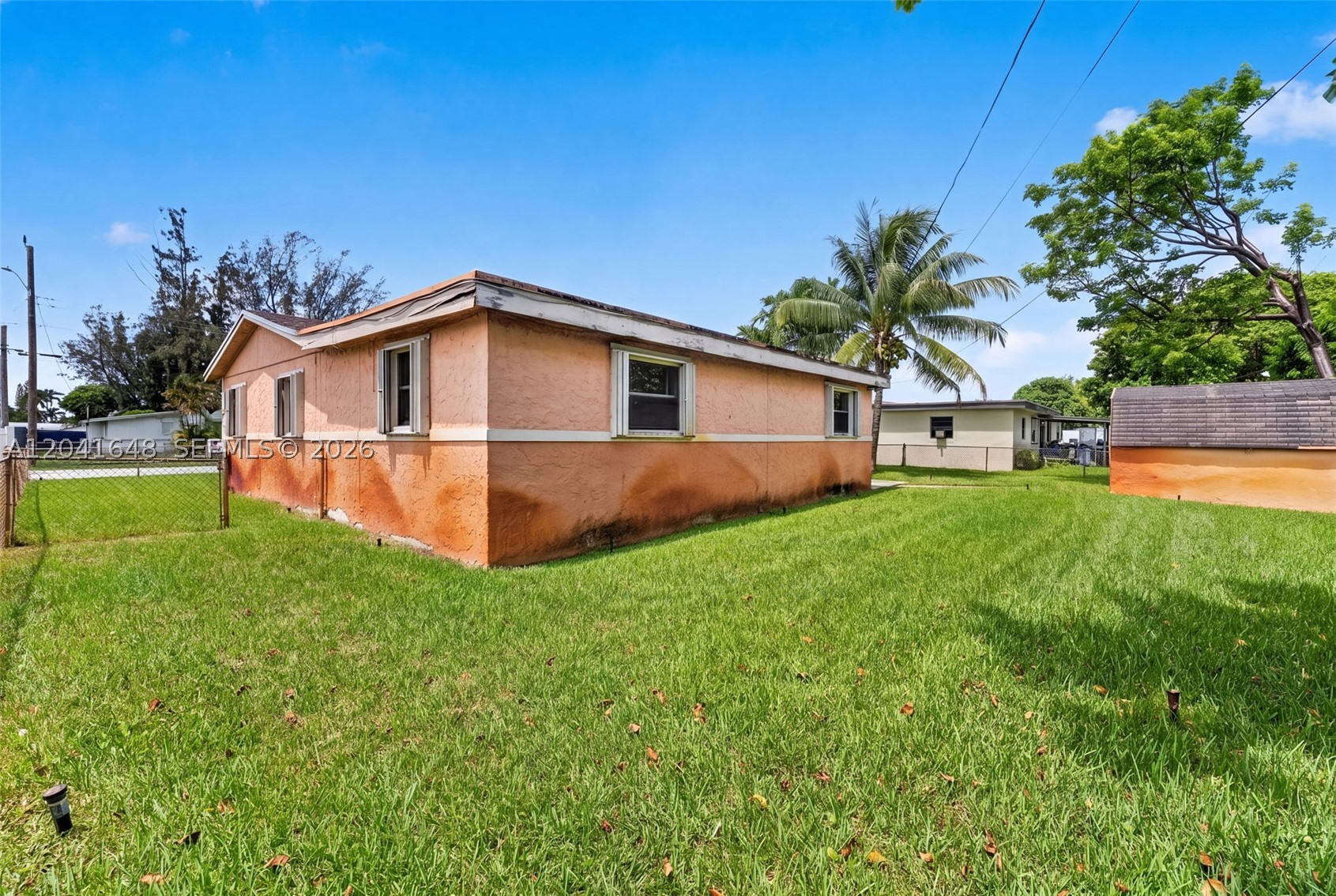 LAKEWOOD ESTS - Residential