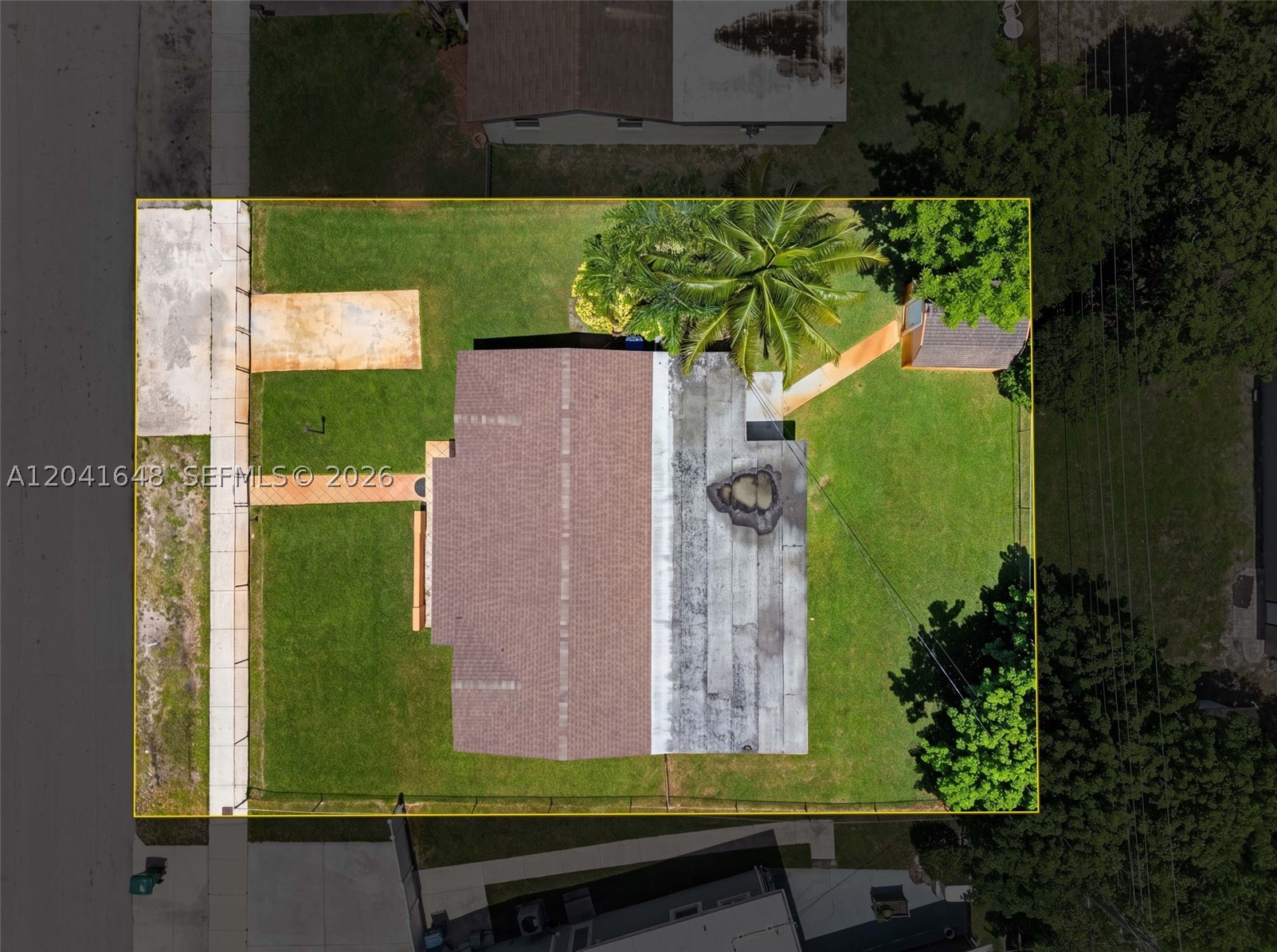 LAKEWOOD ESTS - Residential