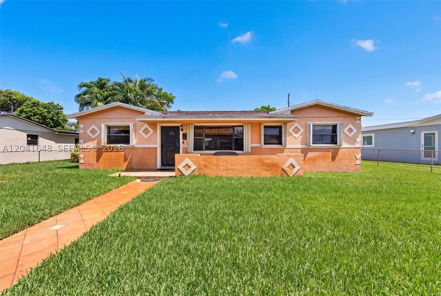 LAKEWOOD ESTS - Residential