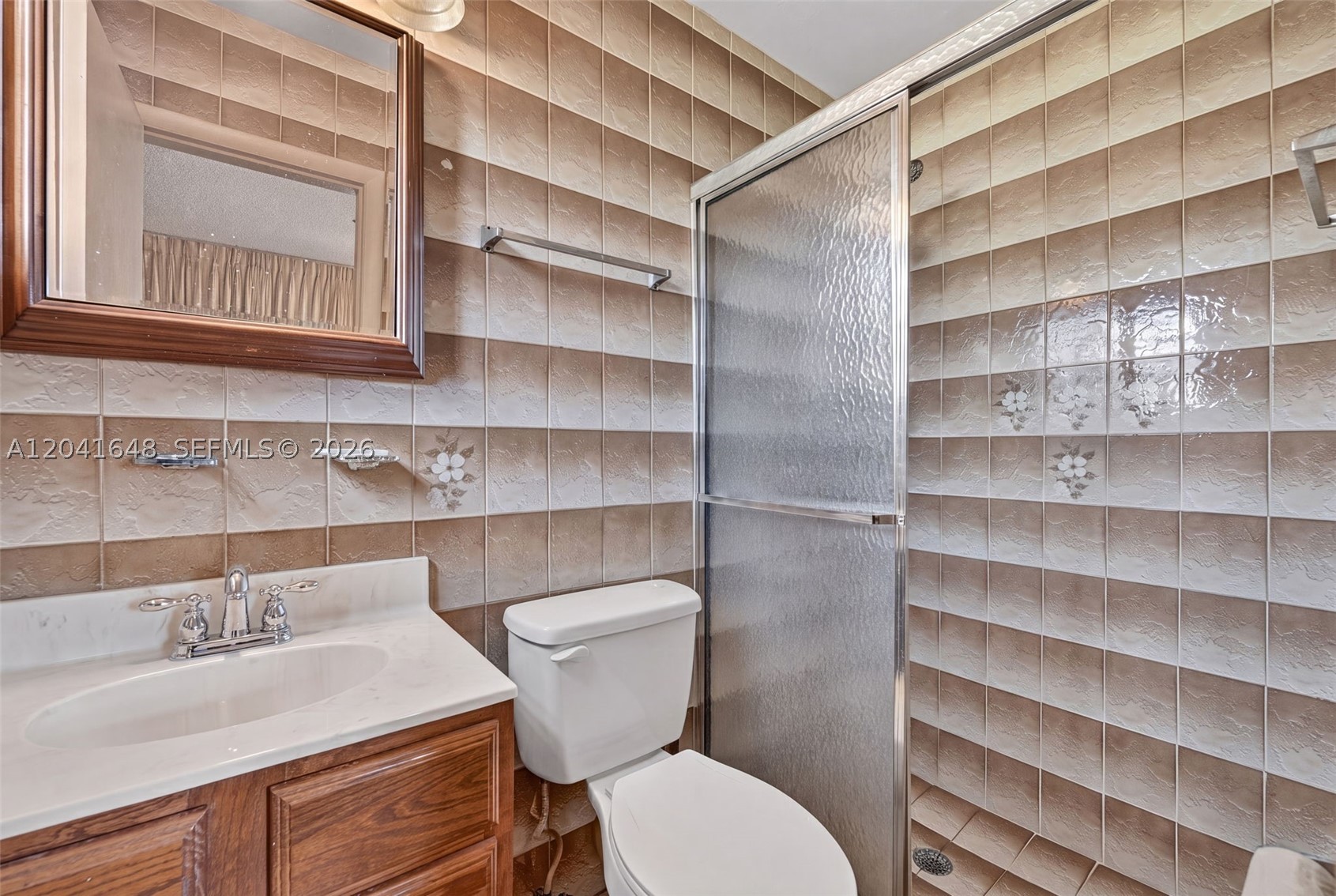 LAKEWOOD ESTS - Residential