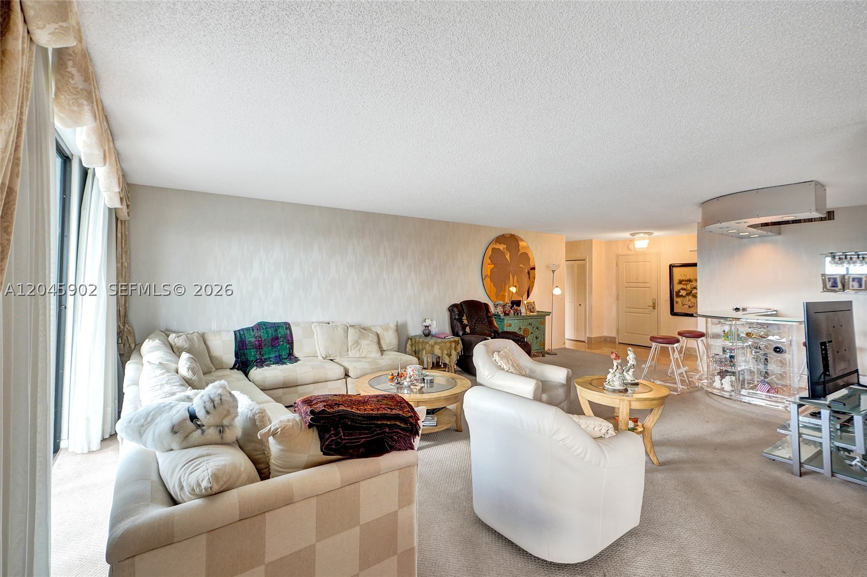 BALMORAL CONDO - Residential