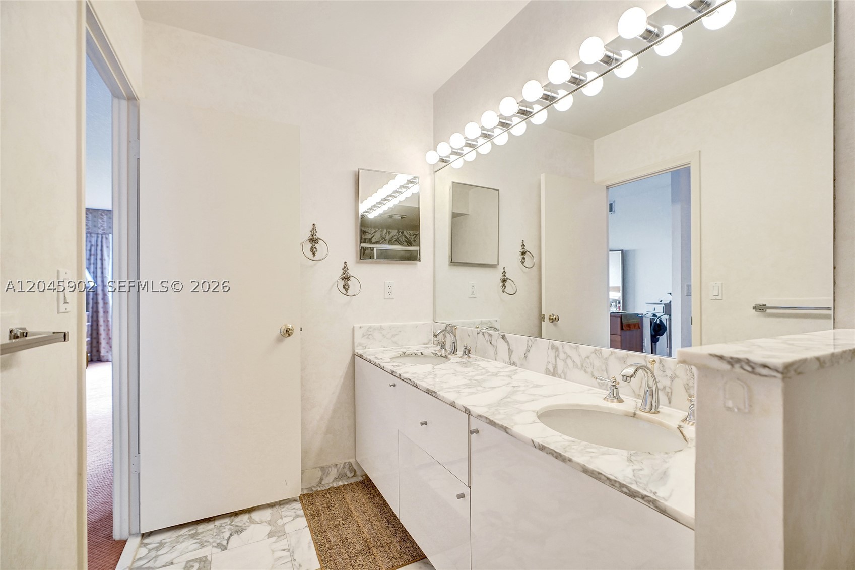 BALMORAL CONDO - Residential