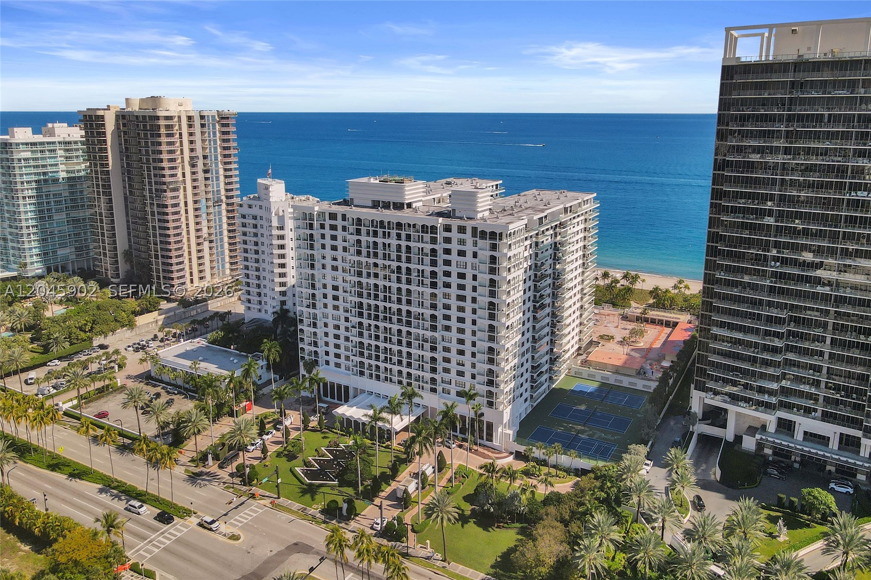 BALMORAL CONDO - Residential