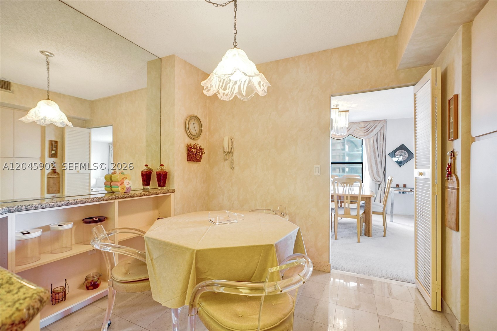 BALMORAL CONDO - Residential