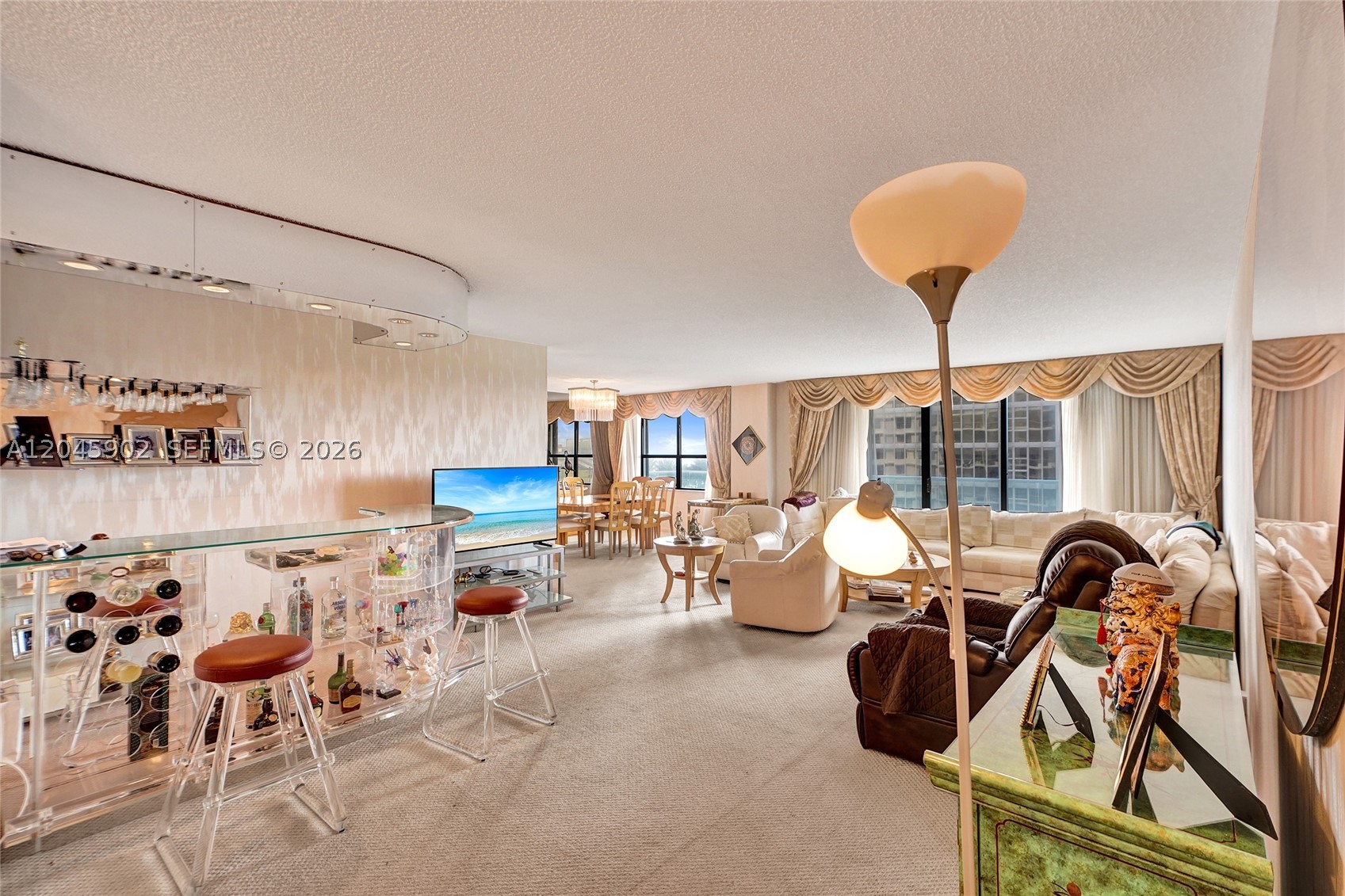 BALMORAL CONDO - Residential