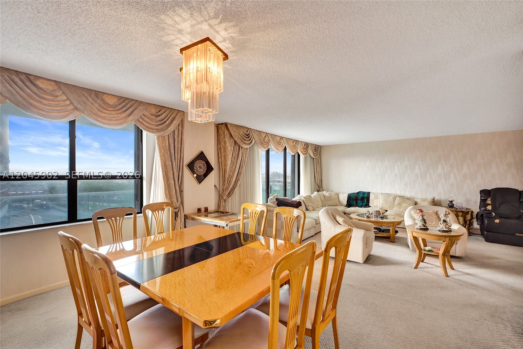 BALMORAL CONDO - Residential