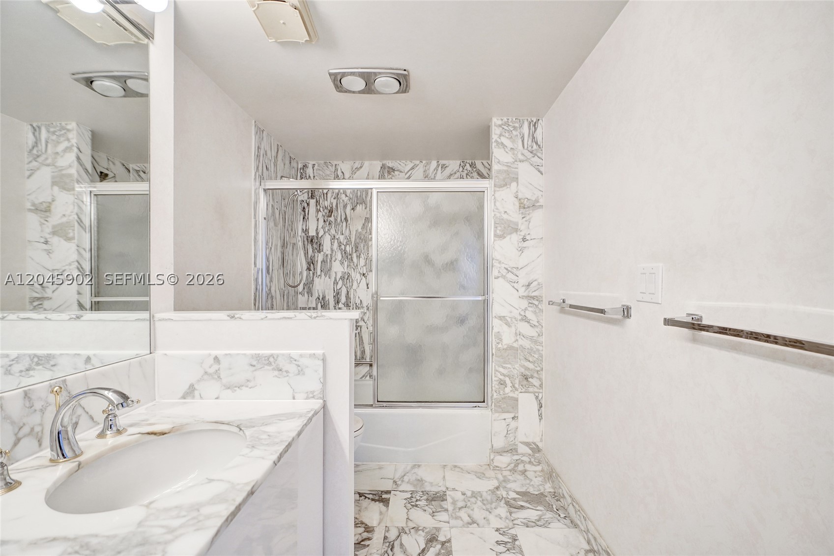 BALMORAL CONDO - Residential