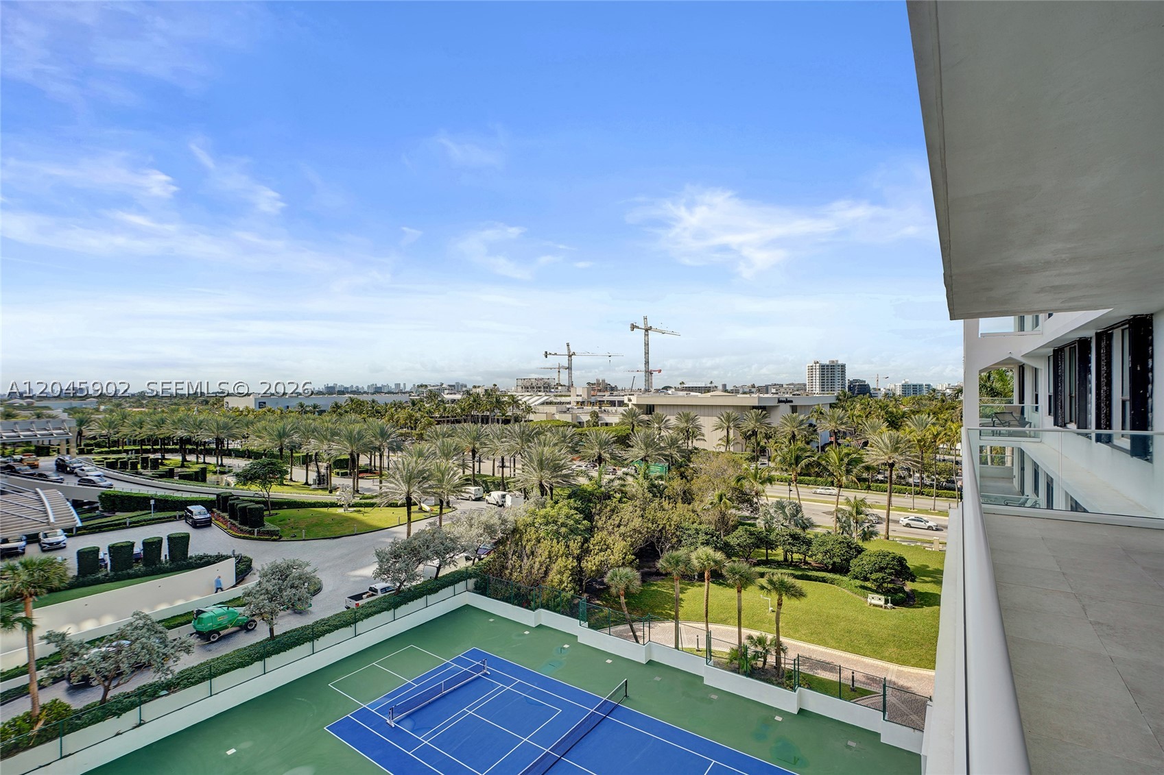 BALMORAL CONDO - Residential