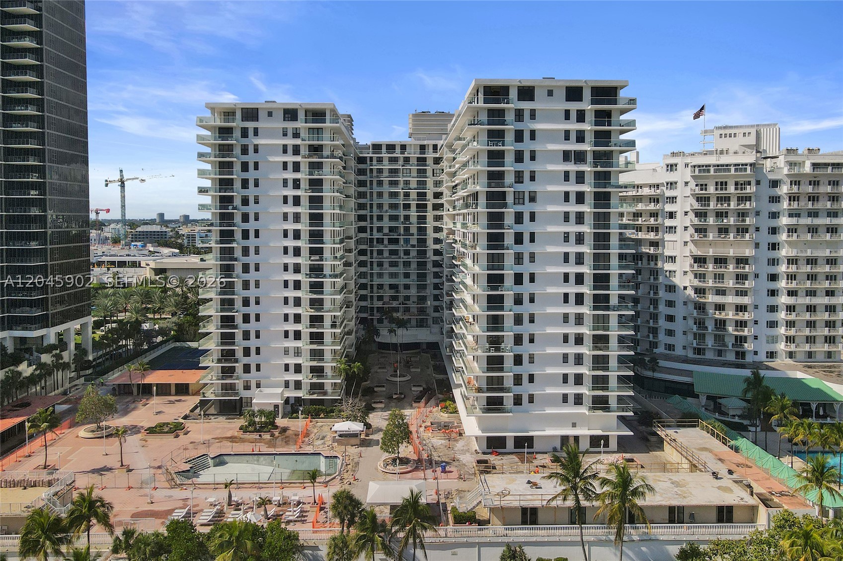 BALMORAL CONDO - Residential