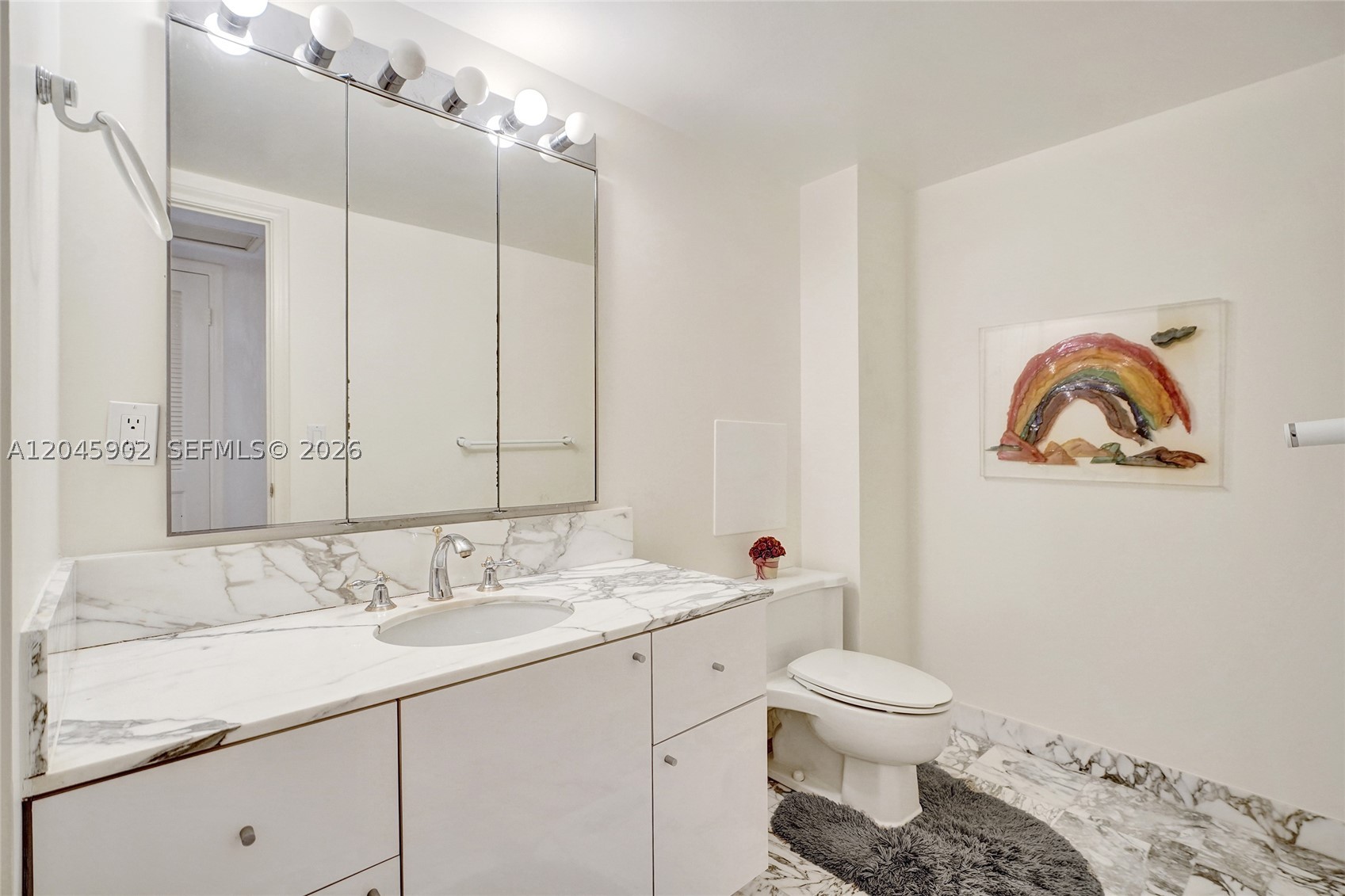 BALMORAL CONDO - Residential