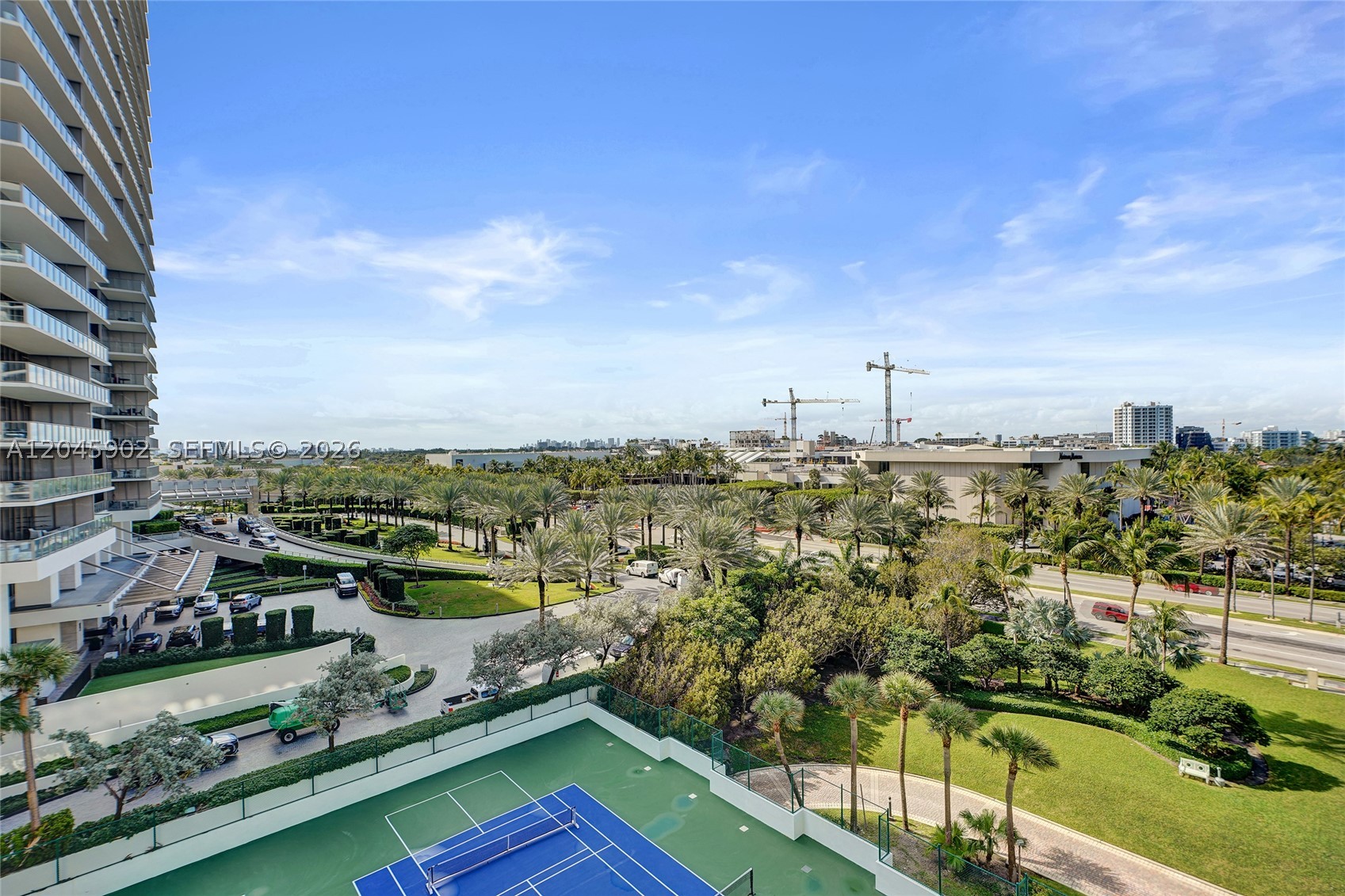 BALMORAL CONDO - Residential