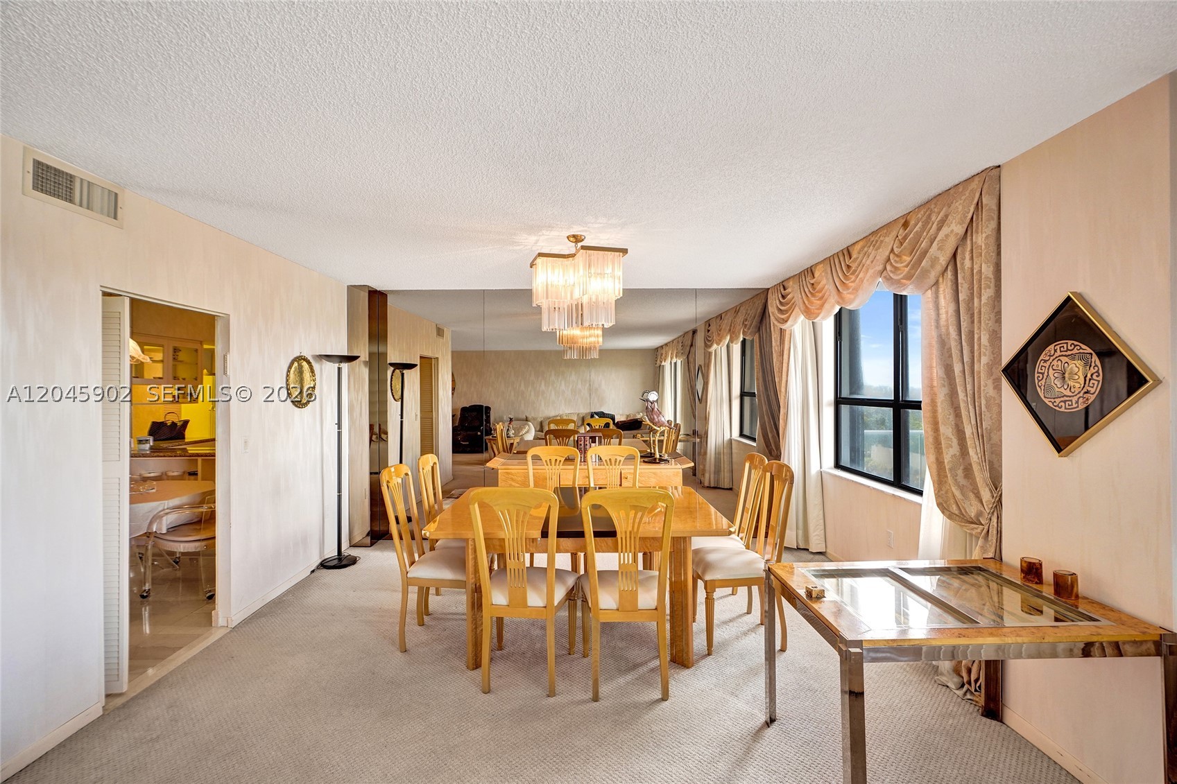BALMORAL CONDO - Residential