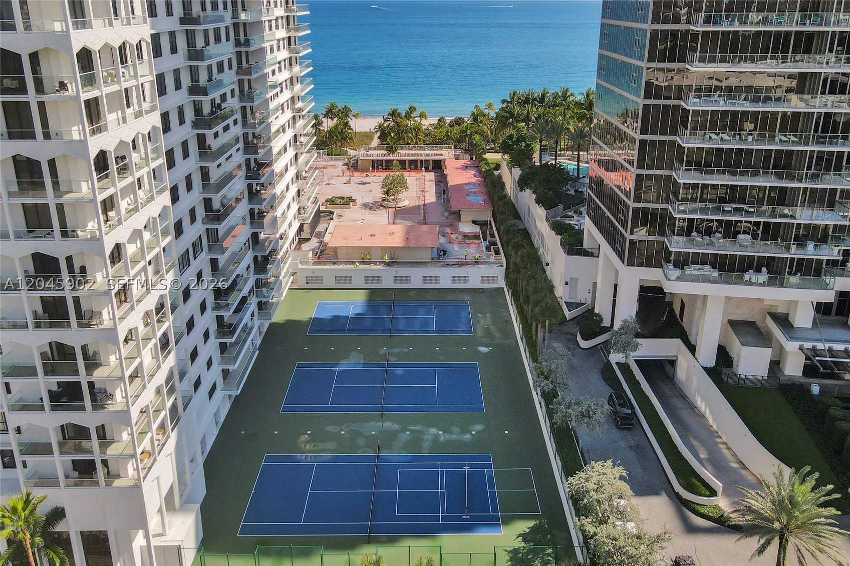 BALMORAL CONDO - Residential