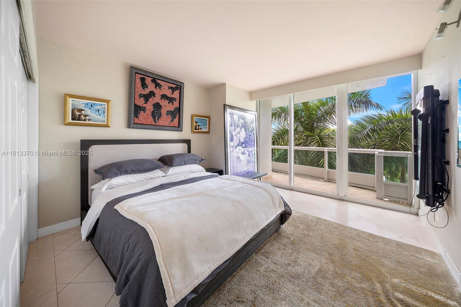 SANTA MARIA CONDO - Residential