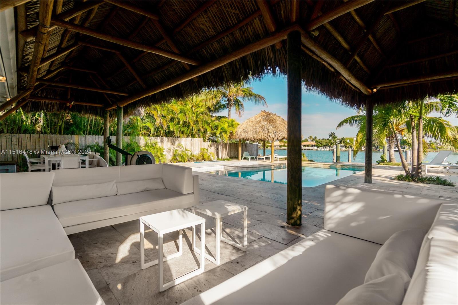 BISCAYNE BEACH - Residential