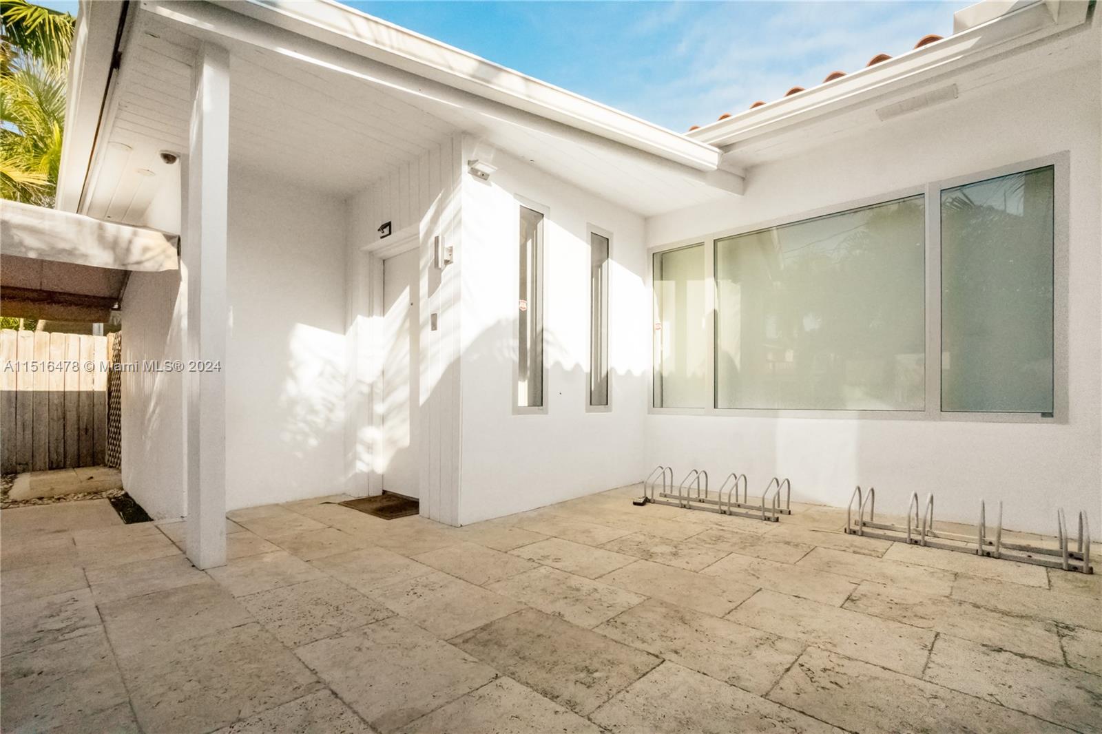 BISCAYNE BEACH - Residential