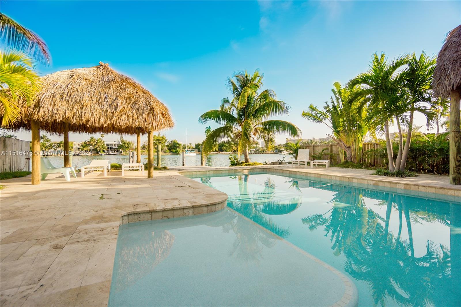 BISCAYNE BEACH - Residential