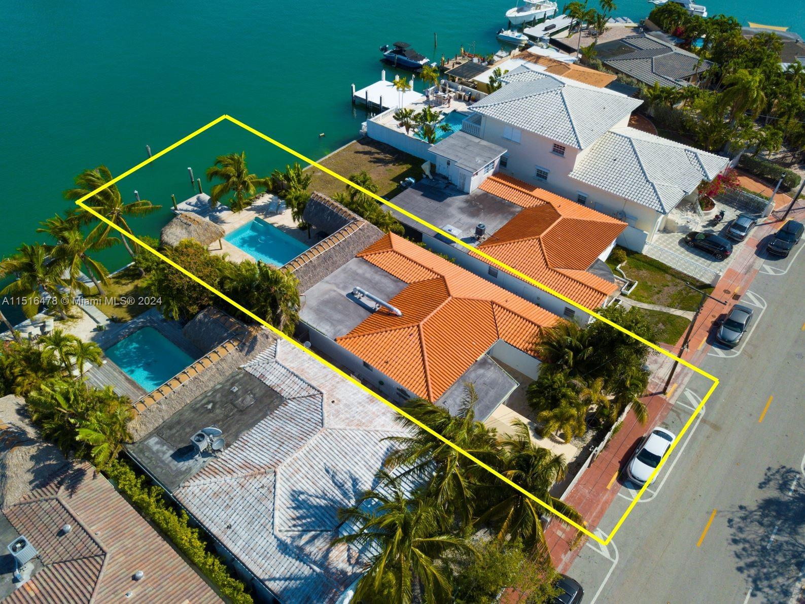 BISCAYNE BEACH - Residential