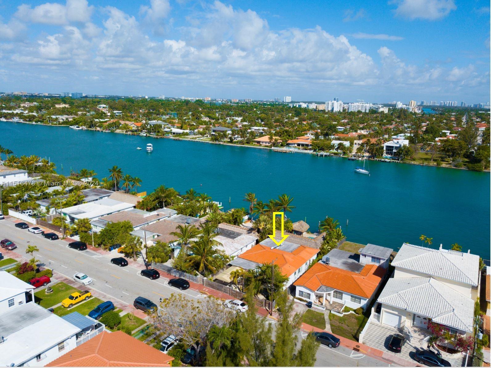 BISCAYNE BEACH - Residential