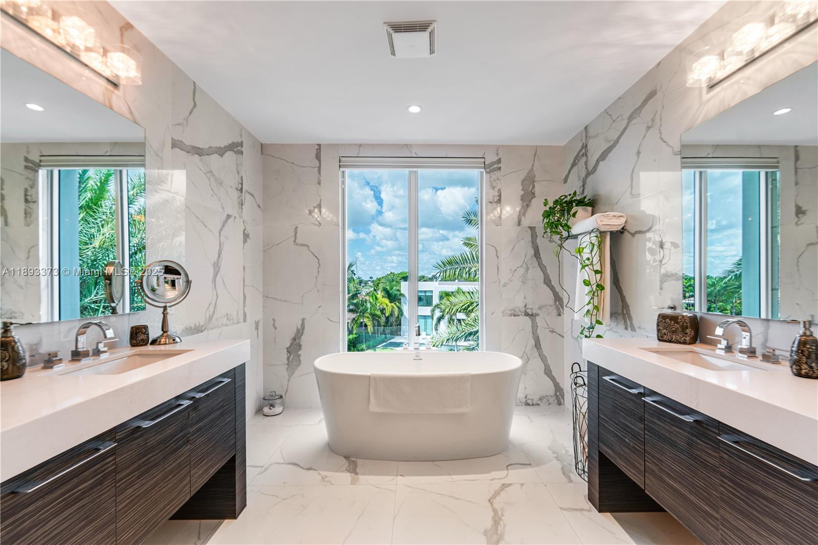 SILVER SHORES UNIT - Residential