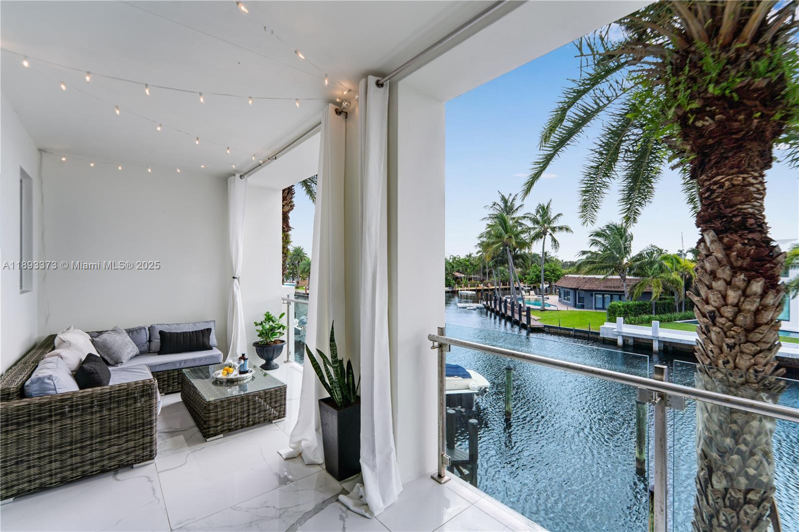 SILVER SHORES UNIT - Residential