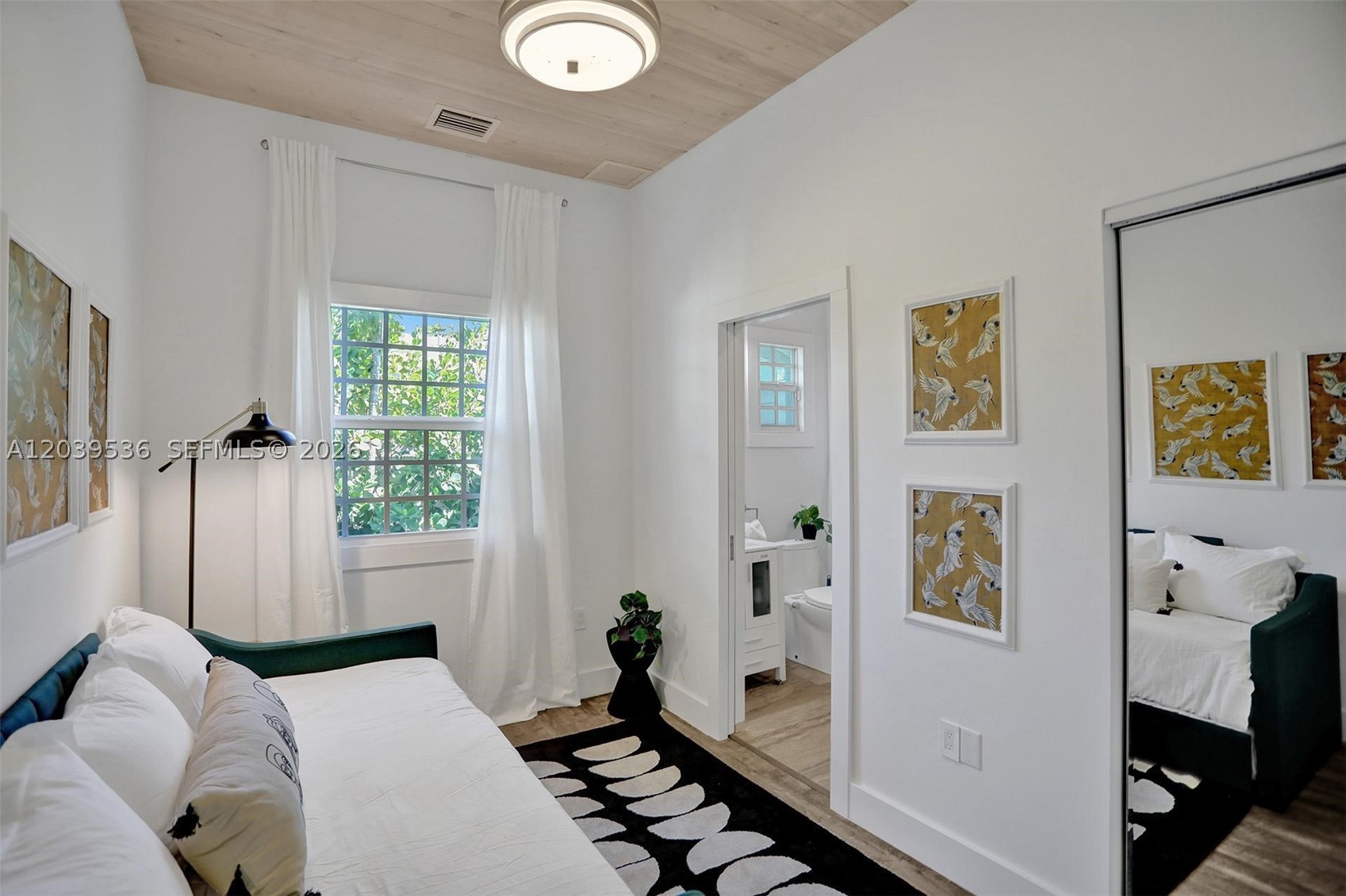BAYWOOD - Residential Income
