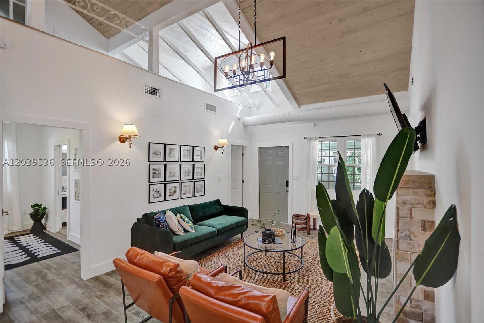 BAYWOOD - Residential Income