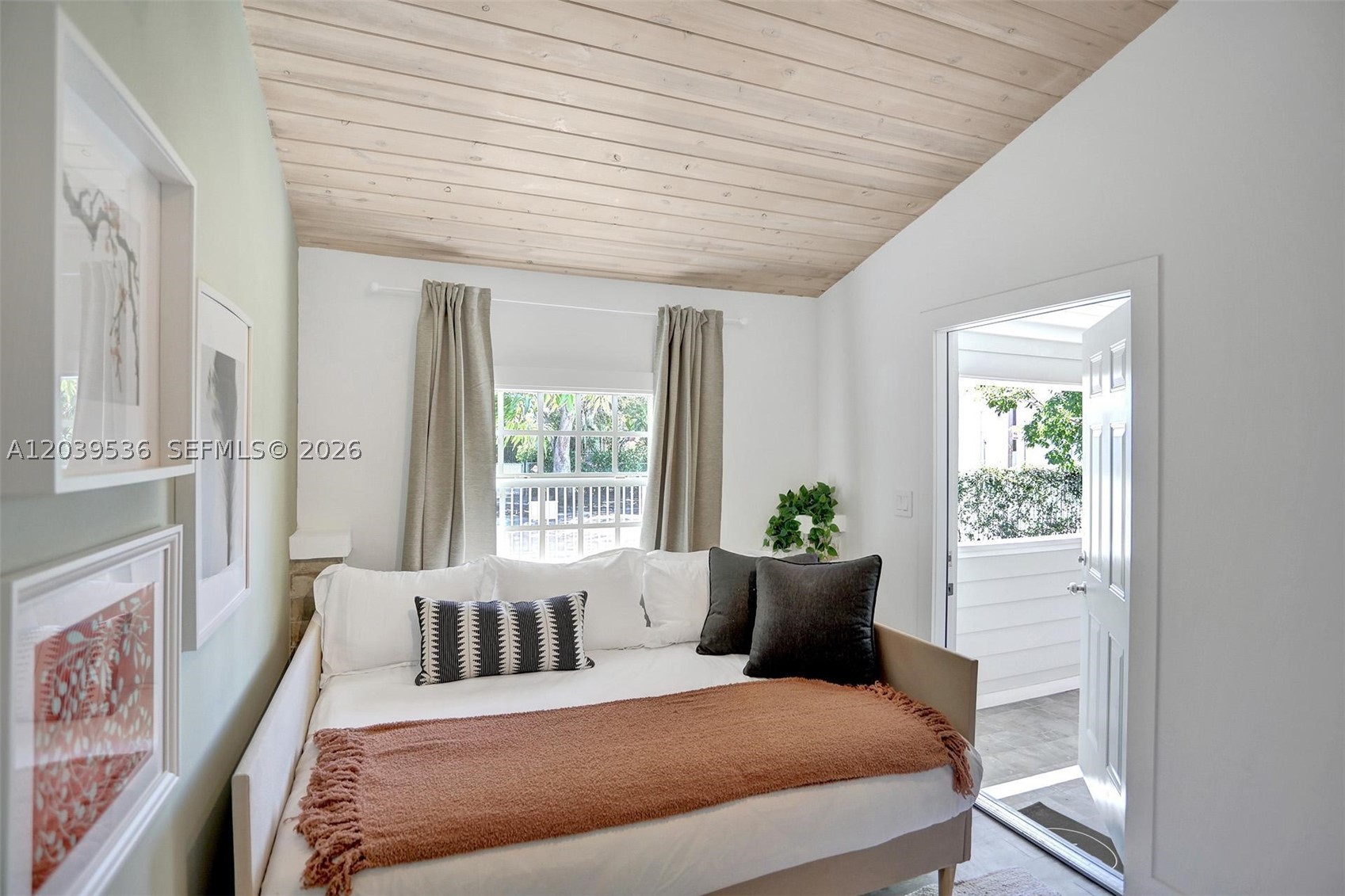 BAYWOOD - Residential Income