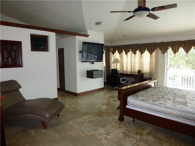 COUNTRY WALK SEC 3 - Residential Lease