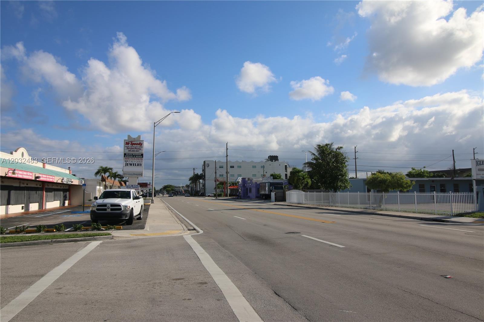 TOWN OF HIALEAH 1 ADDN AM - Residential