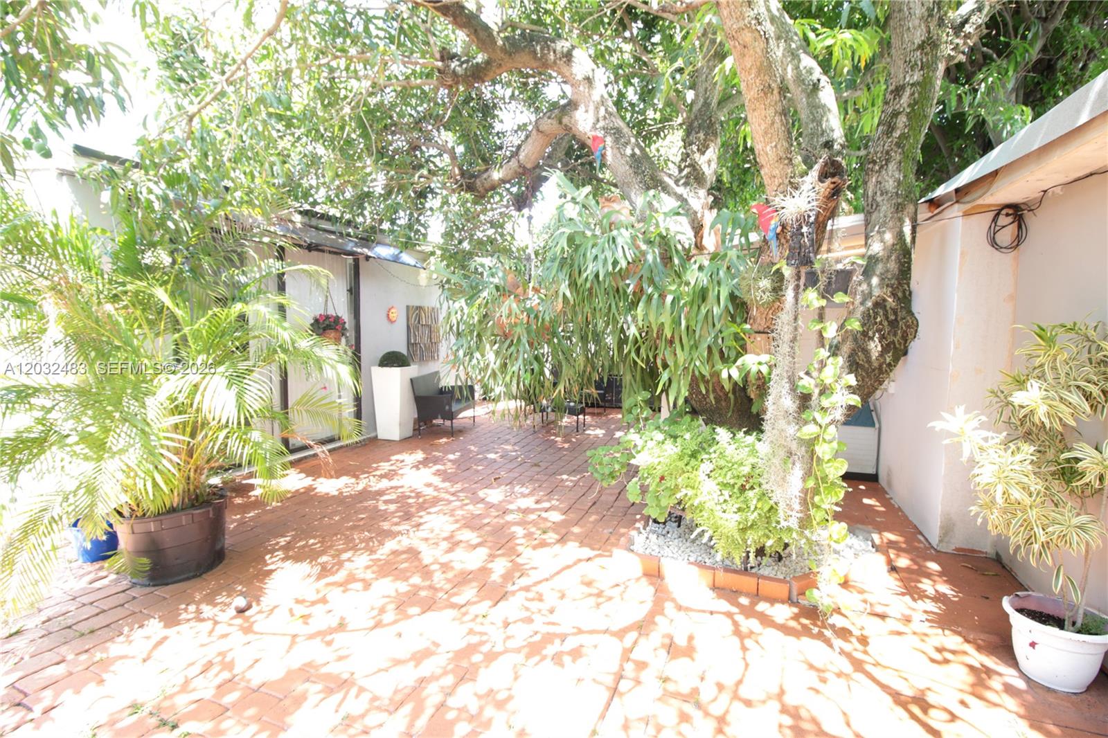 TOWN OF HIALEAH 1 ADDN AM - Residential