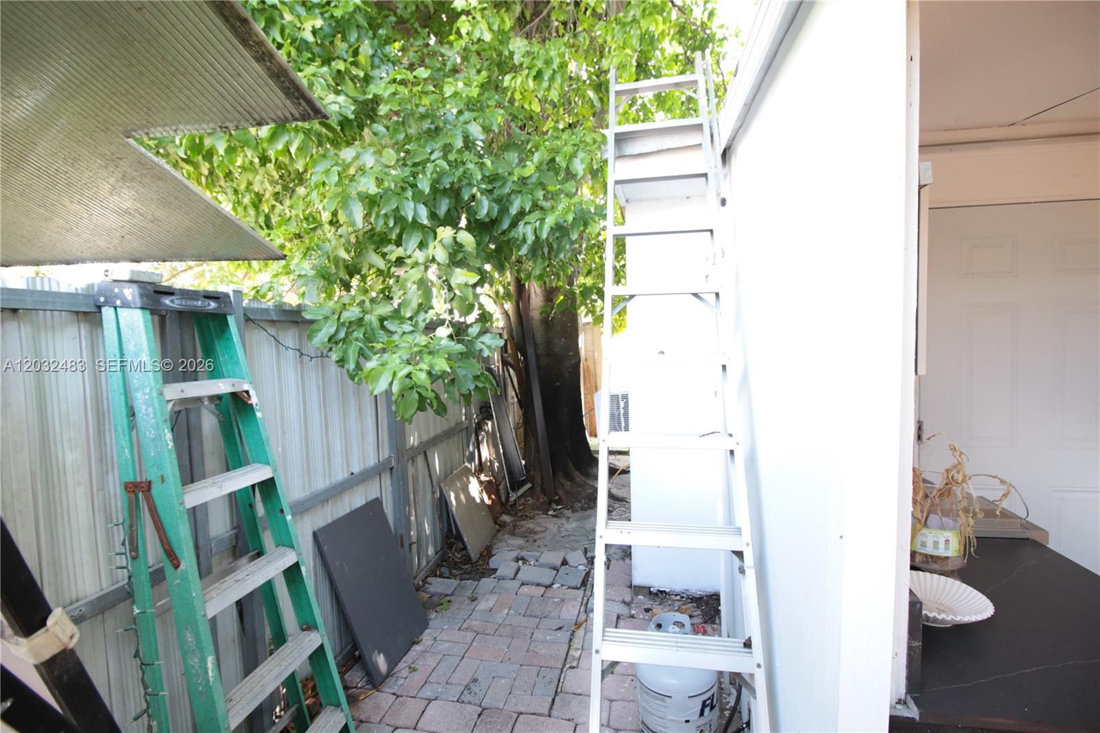 TOWN OF HIALEAH 1 ADDN AM - Residential