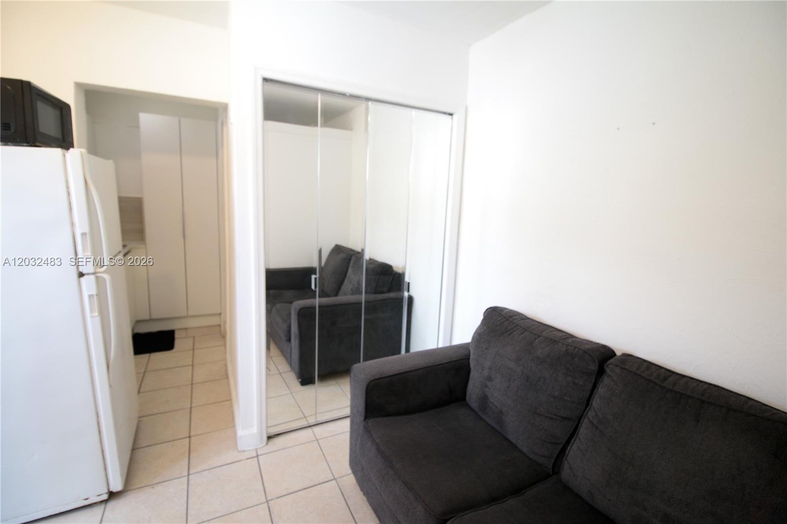 TOWN OF HIALEAH 1 ADDN AM - Residential